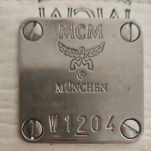 MCM Rare Visetos Shoulder Bag w/COA  - Picture 4 of 13